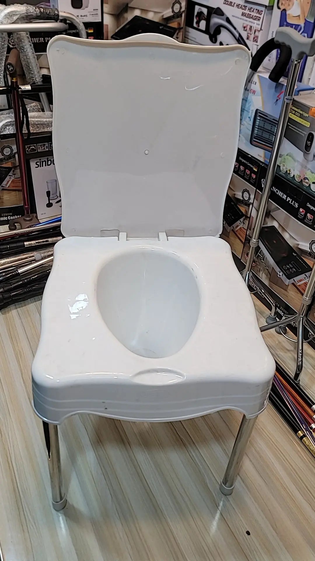š½ Imported Portable Commode Chair ā Best for Elderly & Patients
