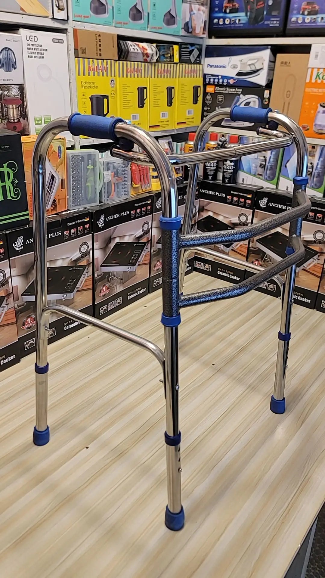 πΆββοΈ Imported Foldable Walking Frame β Strong, Lightweight & Adjustable