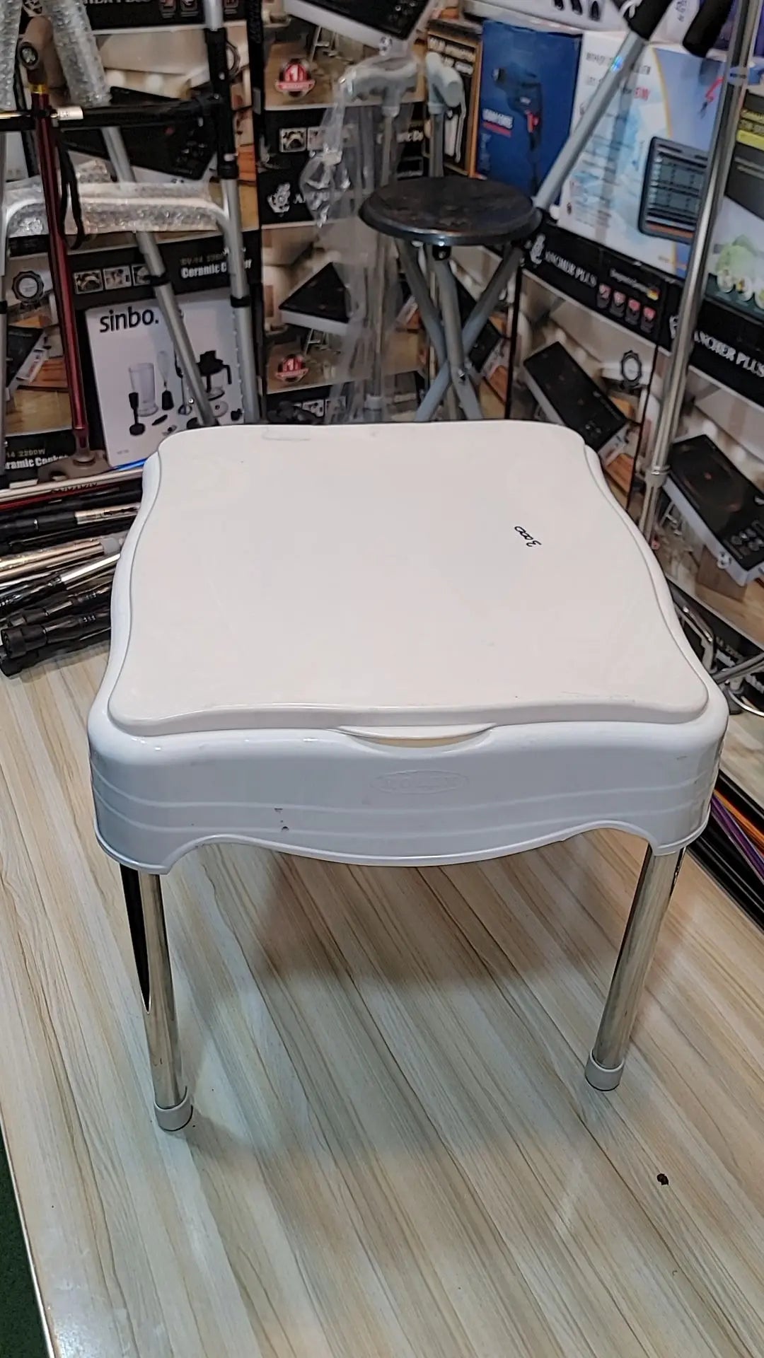 š½ Imported Portable Commode Chair ā Best for Elderly & Patients