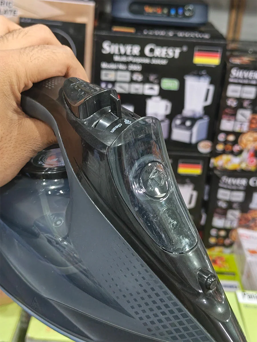 Panasonic 2200W Steam Iron Model ST-2201 with 450ml Water Tank