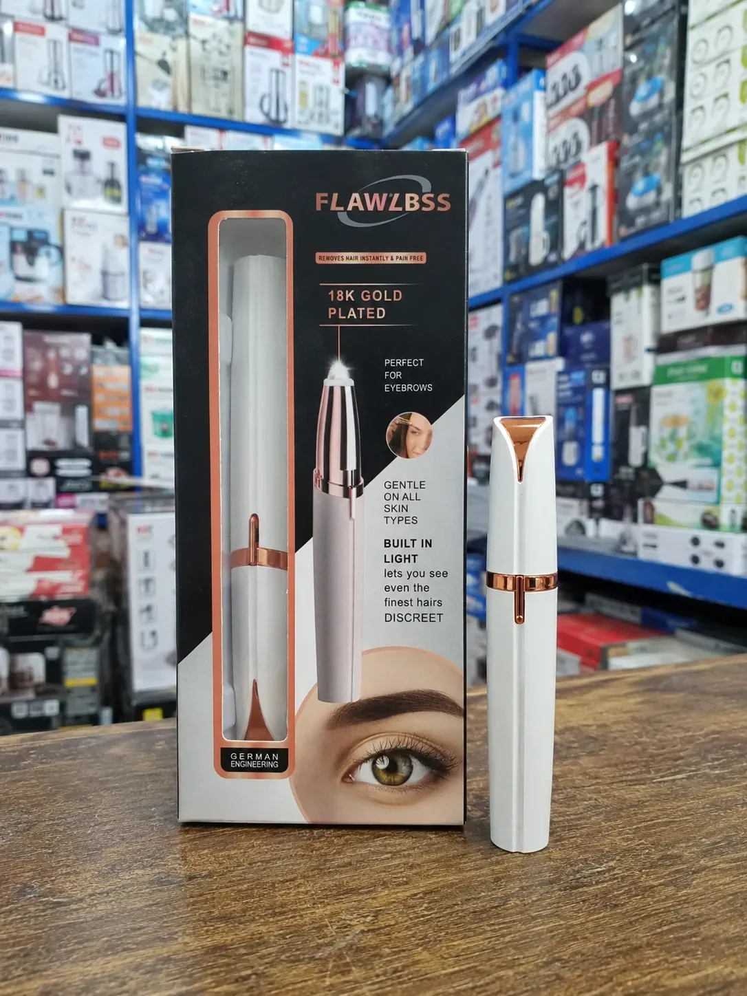 Flawlbss 18K Gold Plated Electric Eyebrow Trimmer with Built-in Light