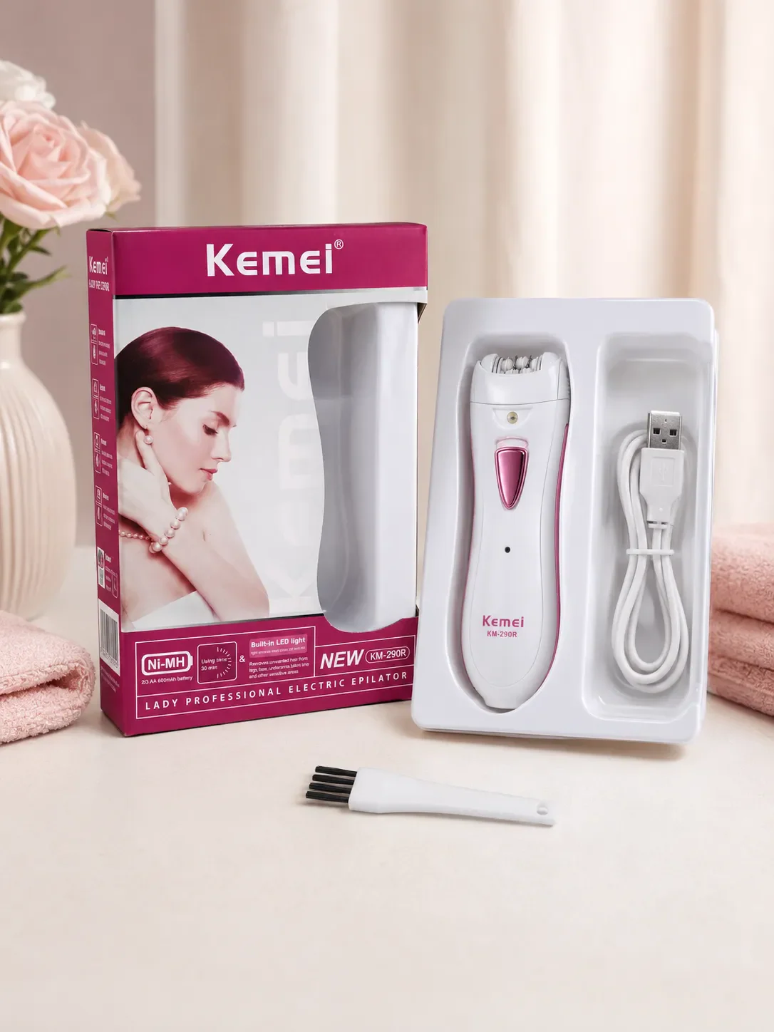 Kemei KM-290R Rechargeable Lady Epilator with Built-in LED Light Product Image
