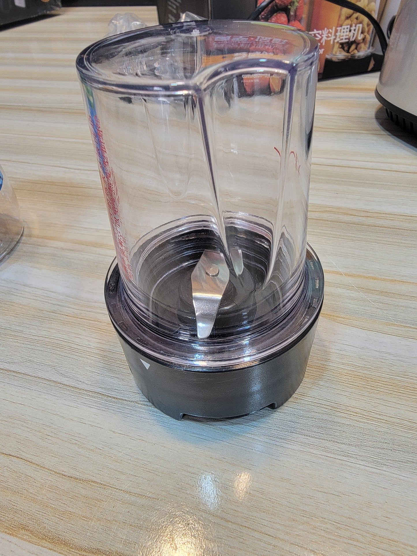 SAVTM Vacuum Food Blender in Pakistan – 500W, Shake Glasses & Grinder | Lalaimport.pk