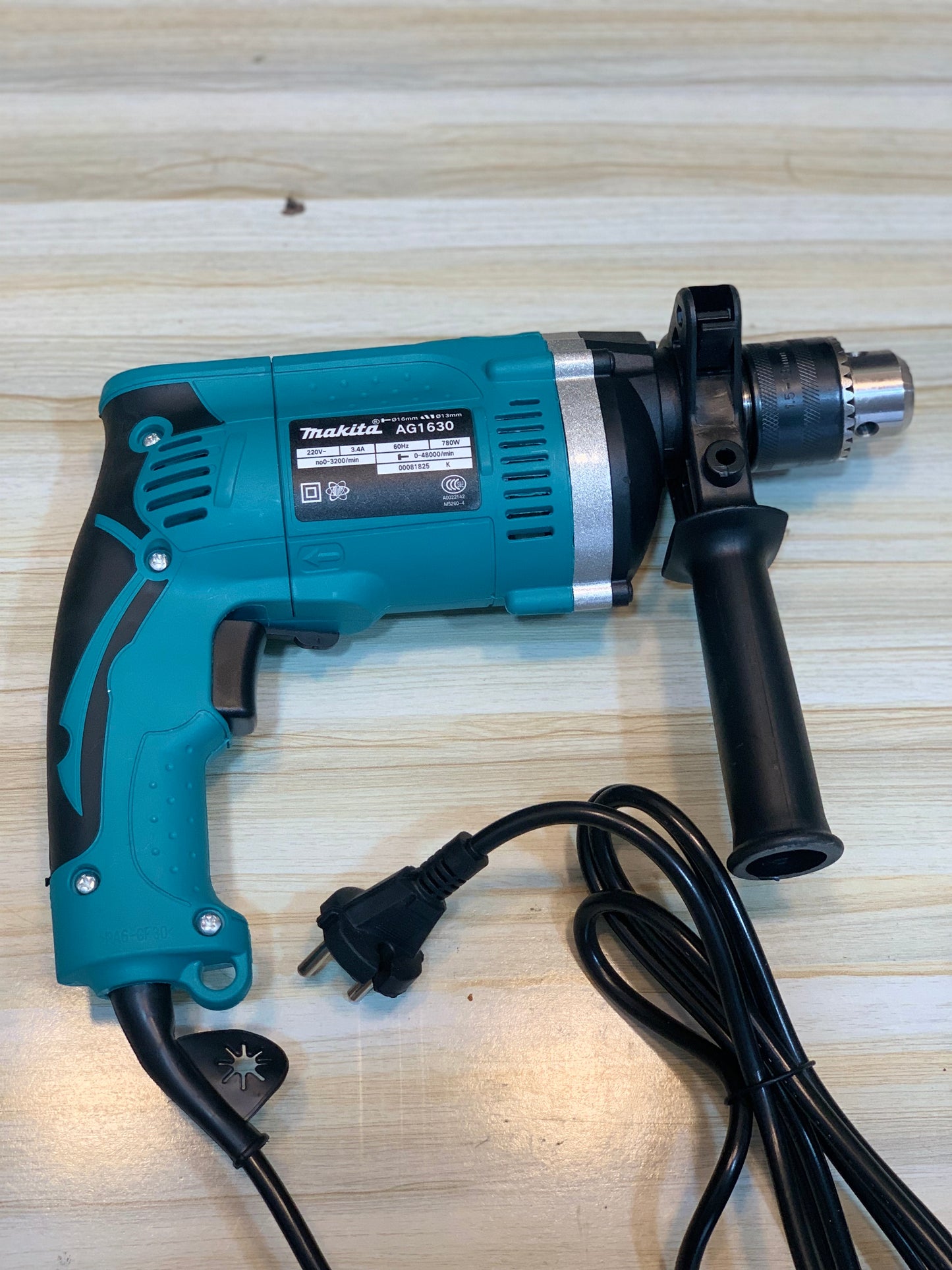 Buy the Makita HP1630 Electric Drilling Machine at the best price in Pakistan from Lalaimport.pk. Powerful 780W, 48,000 RPM drill.