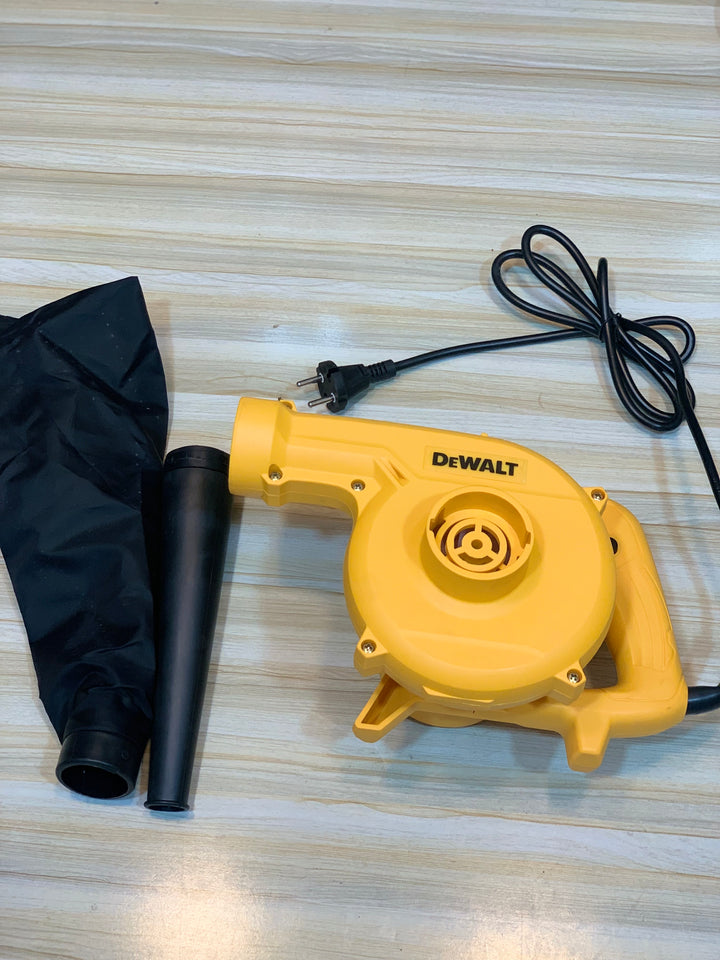Close-up of the DeWalt 3009B Air Blower's 1000W motor, designed for heavy-duty cleaning tasks.