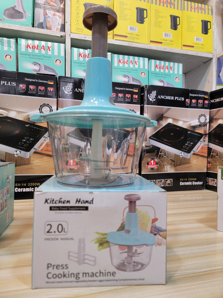 Components of the 2-liter vegetable cutter and lassi maker, including plastic blades and large-capacity bowl.