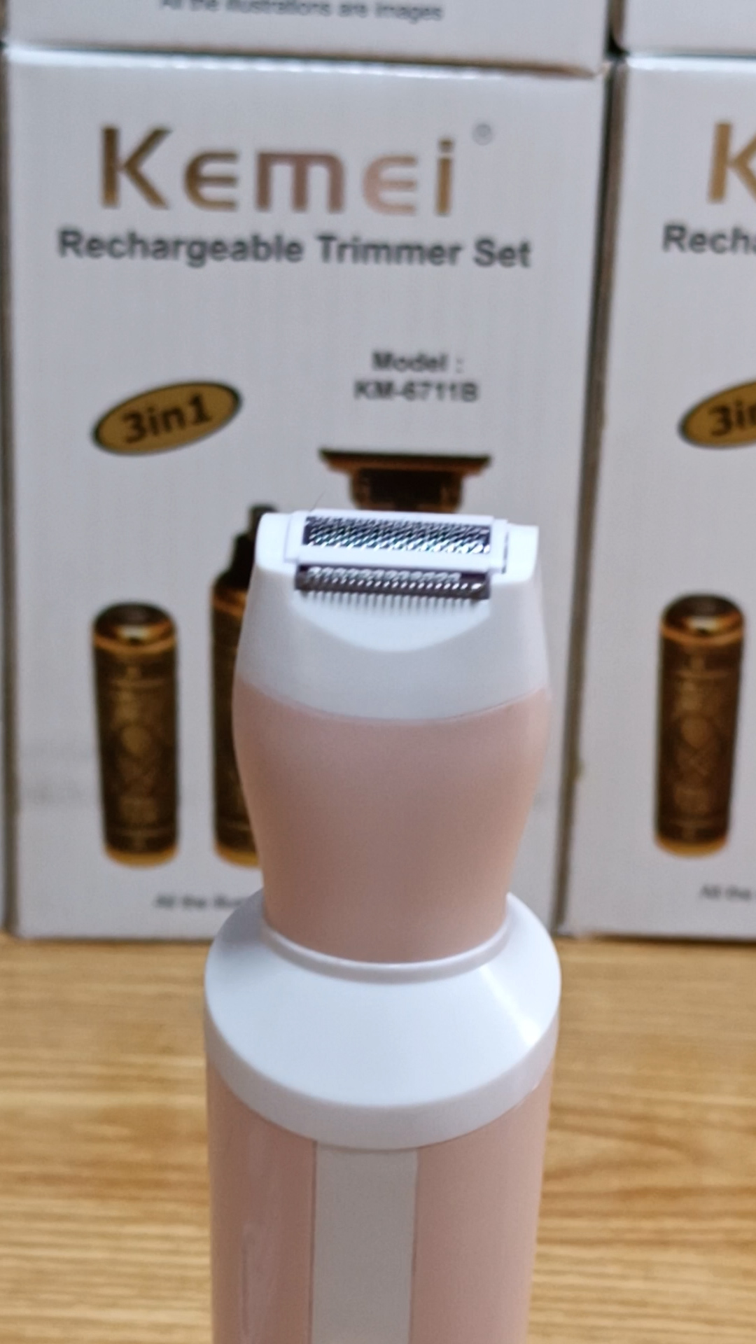 Women’s Shaver & Trimmer Kit 4-in-1 Rechargeable Kemei KM-3024