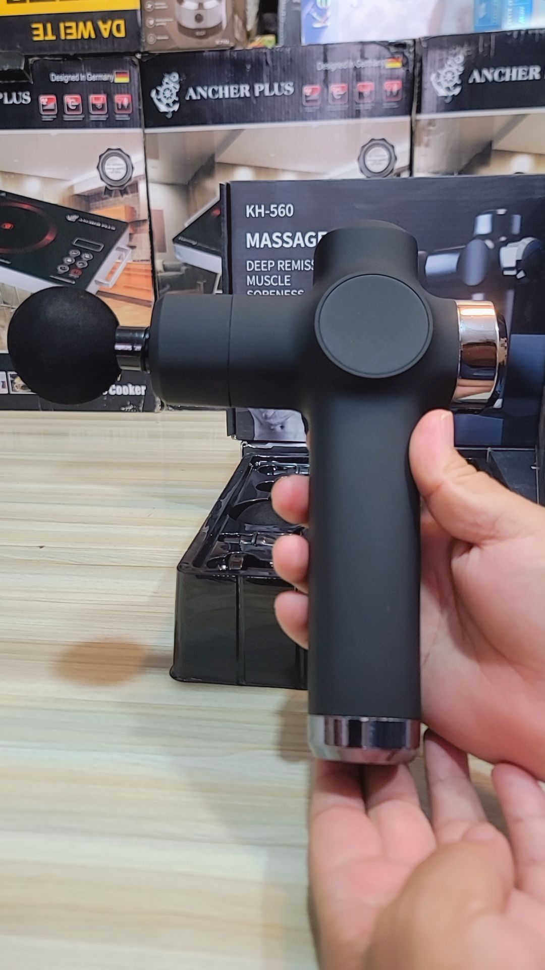 Massage Gun KH-560 – 4 Heads Rechargeable Deep Tissue Body Massager with