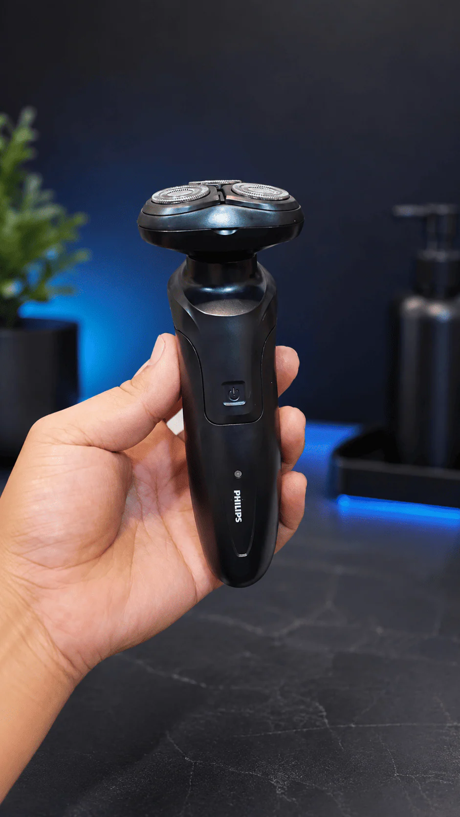 Philips 3-Head Rechargeable Electric Shaver & Multi-Grooming Kit