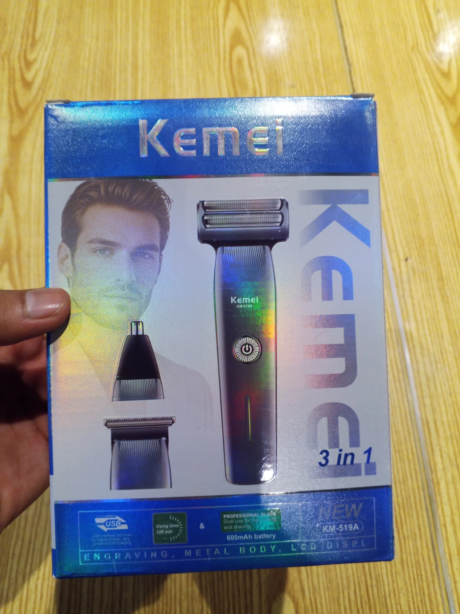 Kemei KM-519A 3-in-1 Rechargeable Men's Grooming Kit Product Image