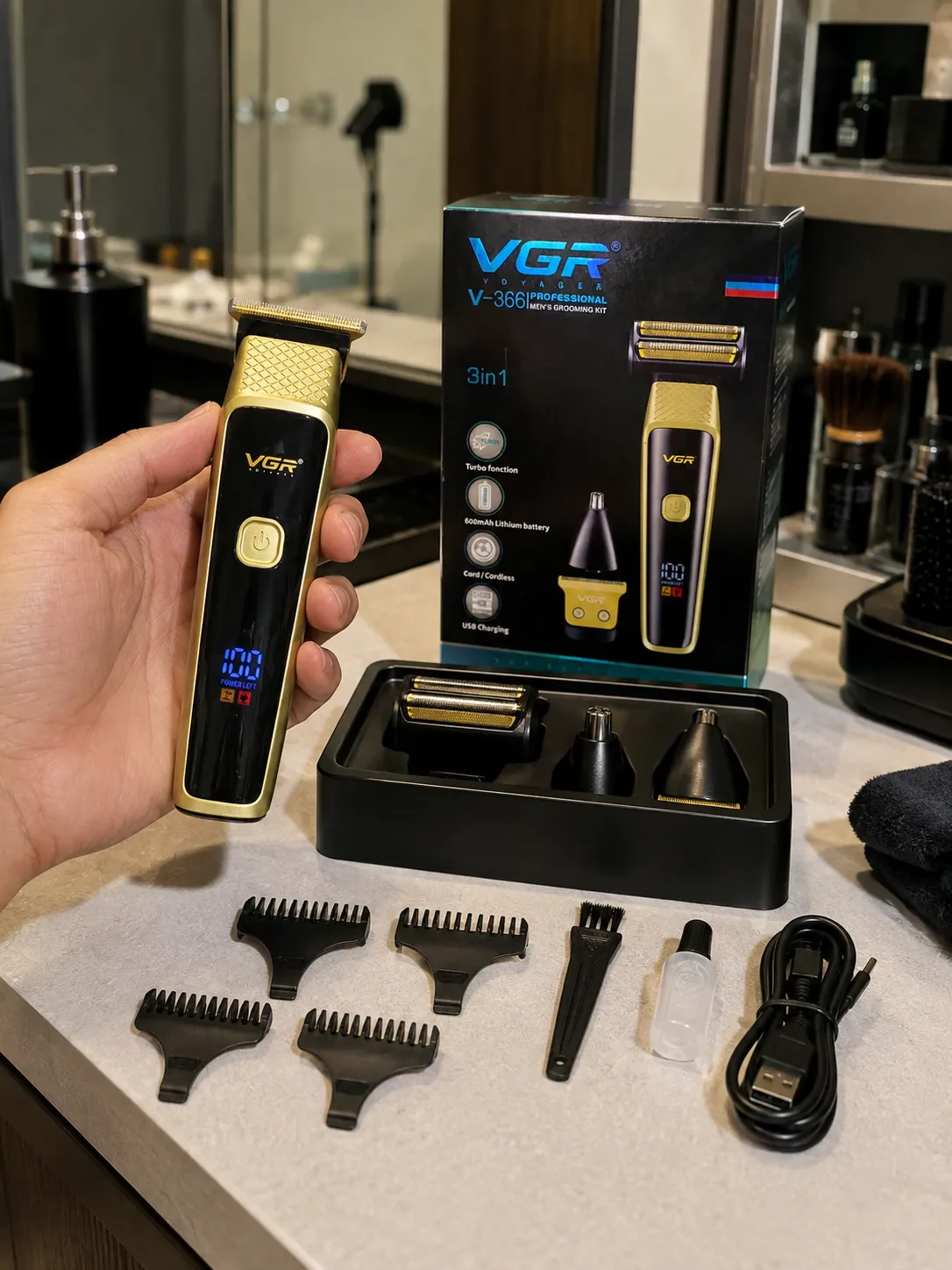 VGR V-366 3-in-1 Professional Rechargeable Men's Grooming Kit Product Image